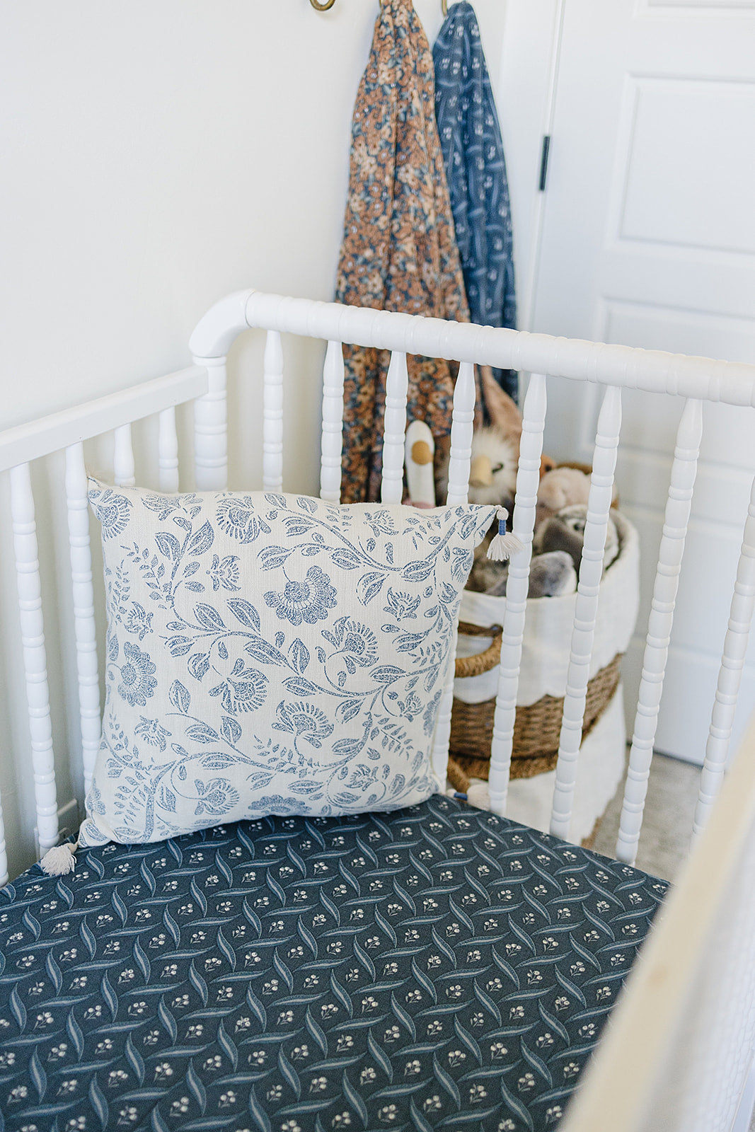 Mebie Baby Navy Berry Muslin Crib Sheet