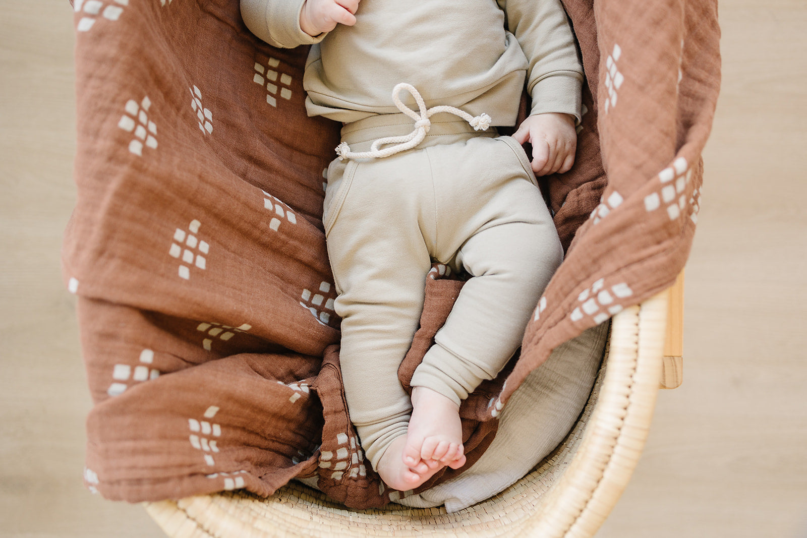 Mebie baby rust mudcloth muslin swaddle blanket hot sale