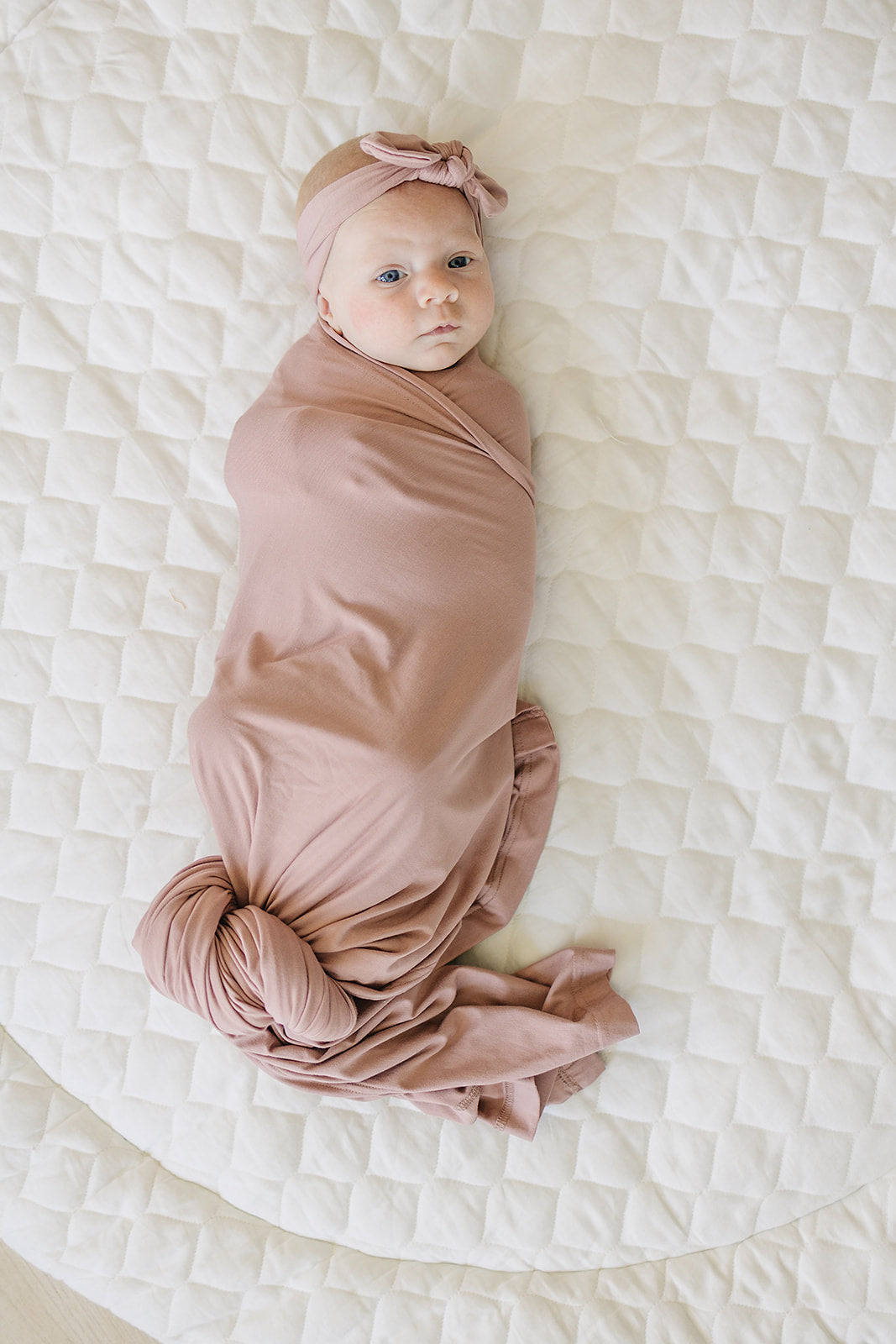 Mebie baby stretch store swaddle