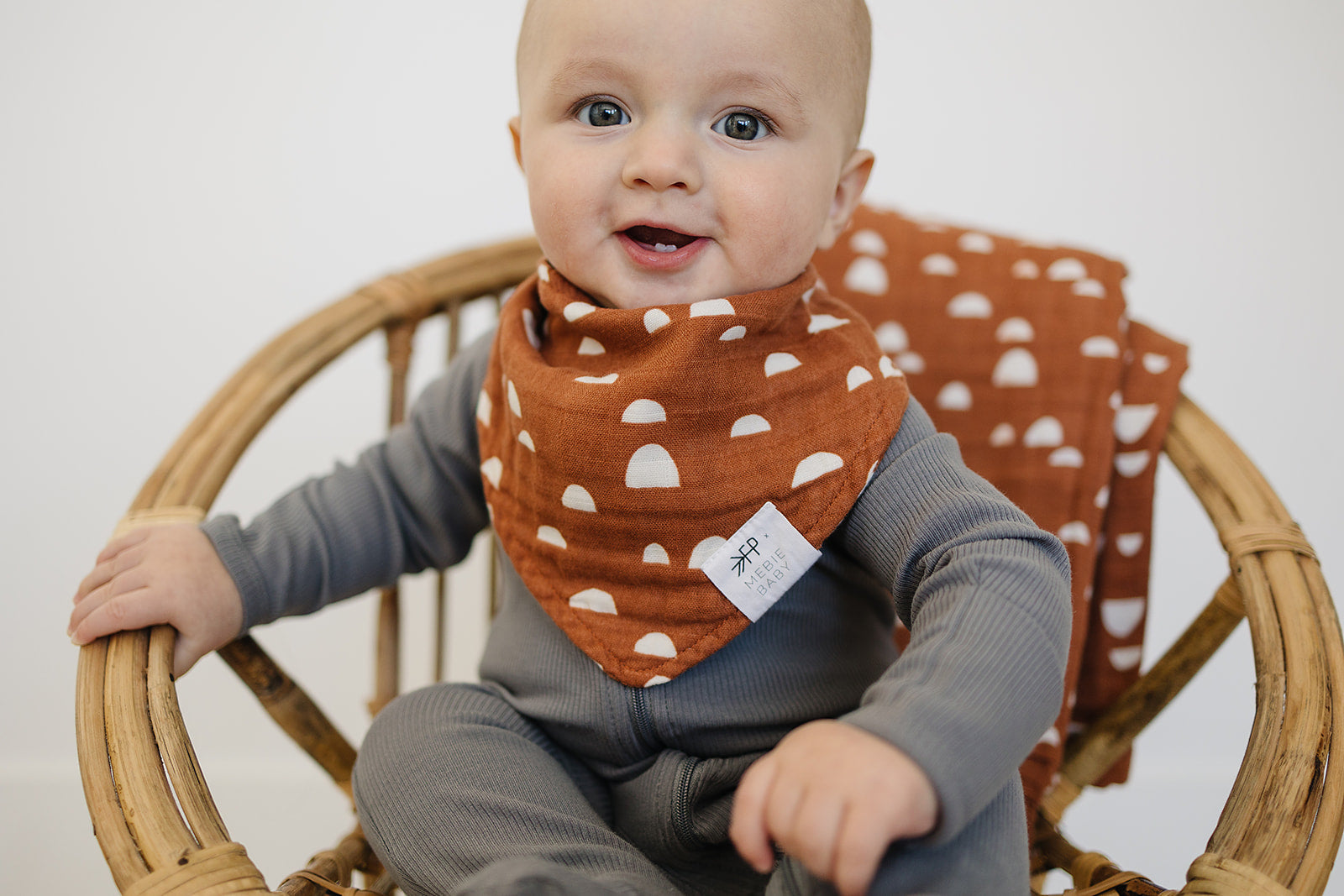 Mebie store baby bibs