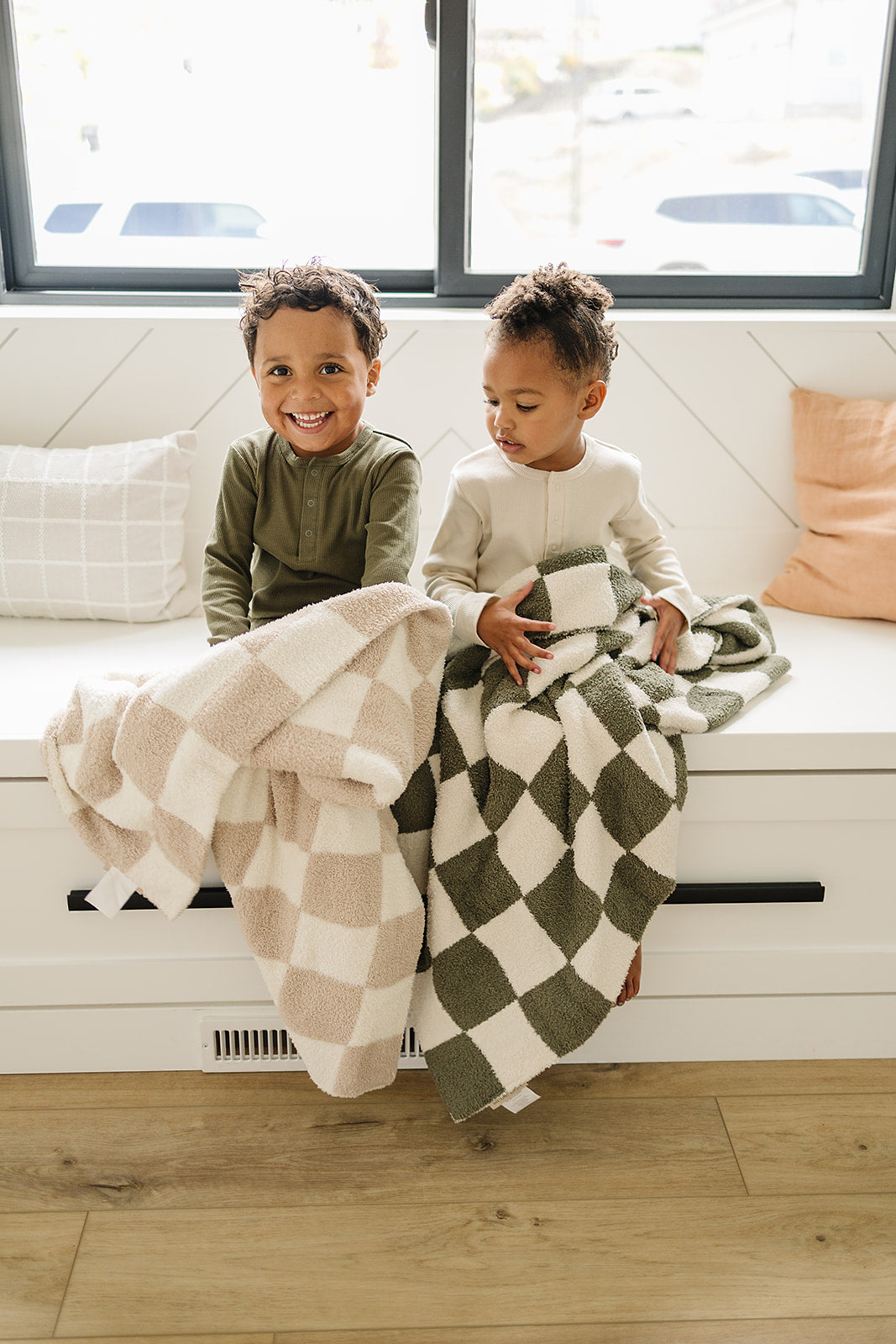 Taupe Checkered Plush Blanket Mebie Baby