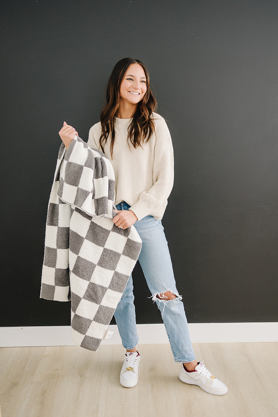 Charcoal Checkered Plush Blanket – Mebie Baby