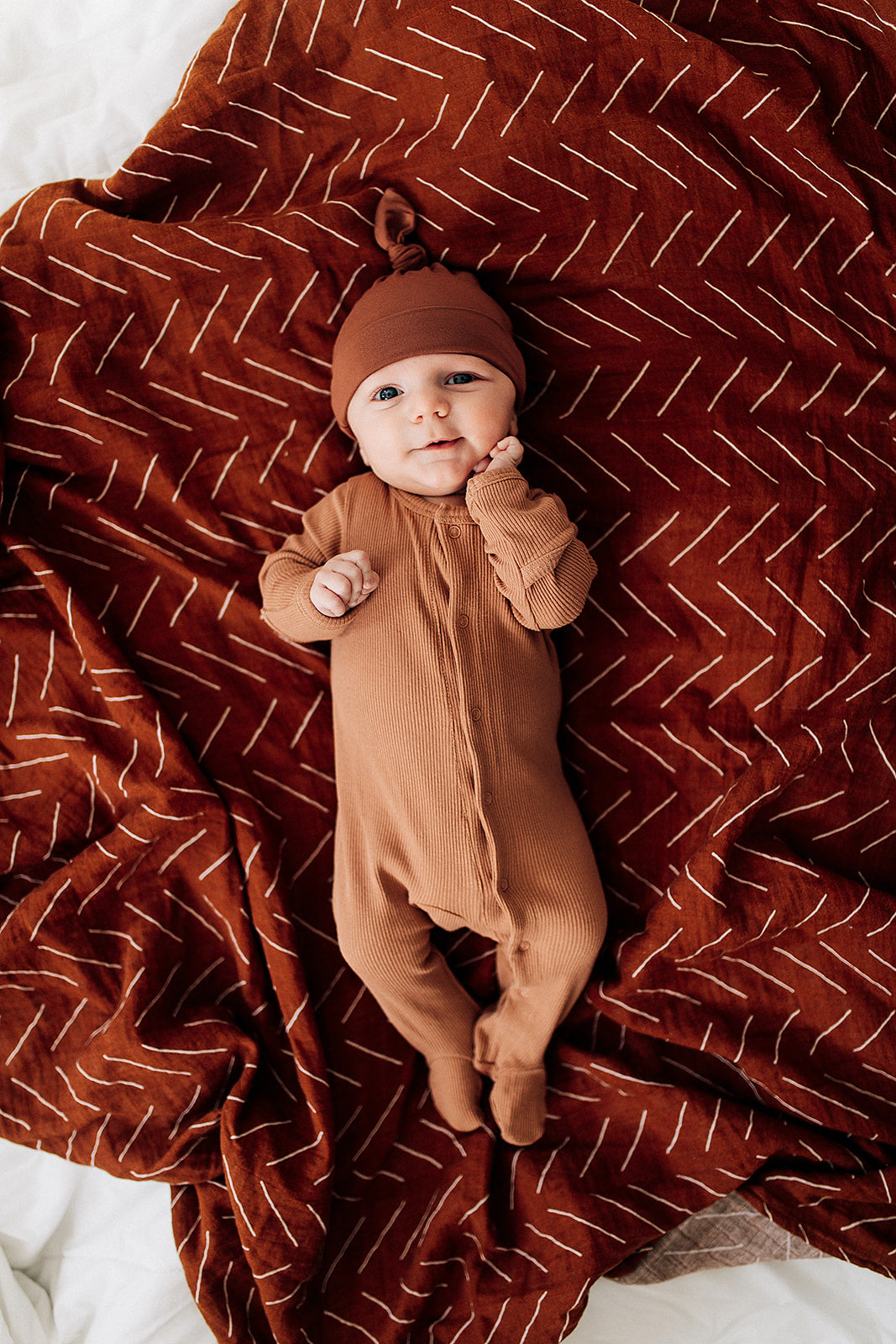 Rust Bamboo Newborn Knot Hat – Mebie Baby